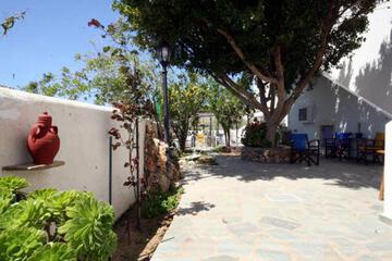 Photo 51
