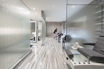 Hair salon