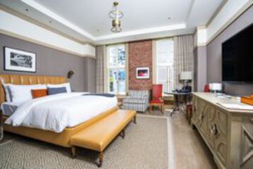 Suite 42 of 105