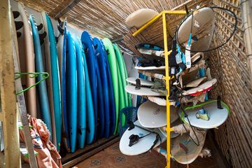 Surfing/boogie boarding