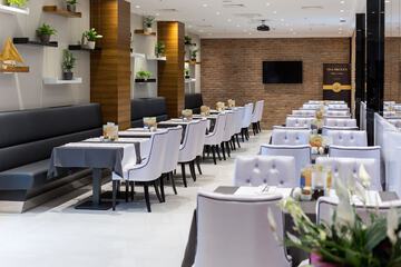 Food court