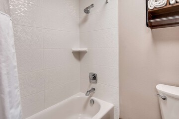 Room 16 of 25