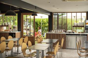 Breakfast area