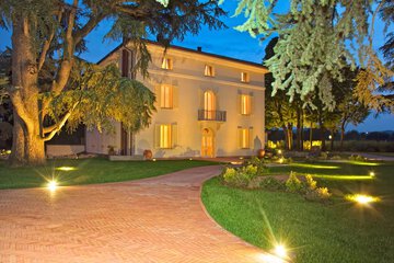 Front of property - evening/night