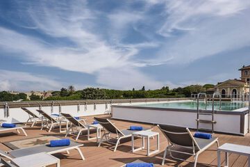 Rooftop pool