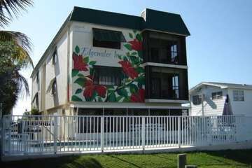 Edgewater Inn