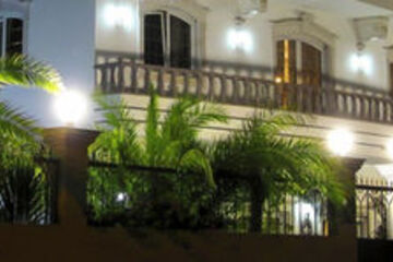 Hotel Front - Evening or Night