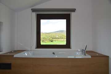 Jetted tub