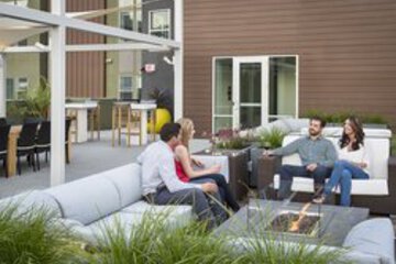 Hotel Exterior 47 of 58