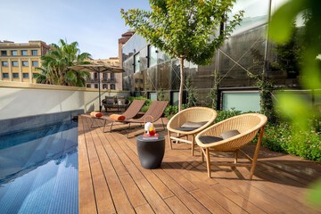 Private pool