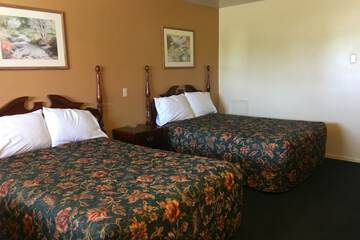 Deluxe Inn