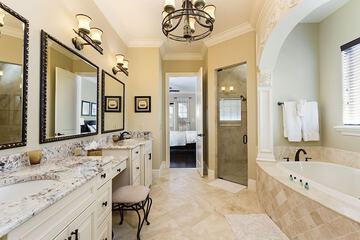 Deep soaking bathtub