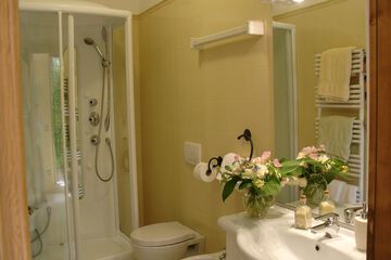 Jetted tub