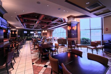 Entertainment 32 of 36