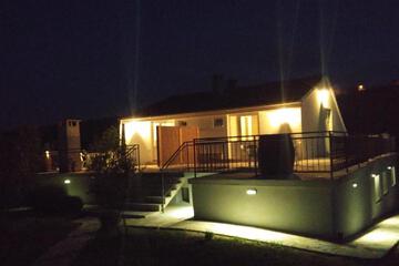 Photo 51
