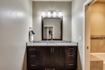 Bathroom sink