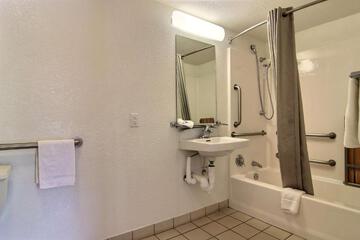 Photo 34
