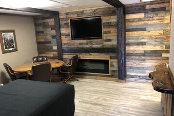 Room 12 of 20