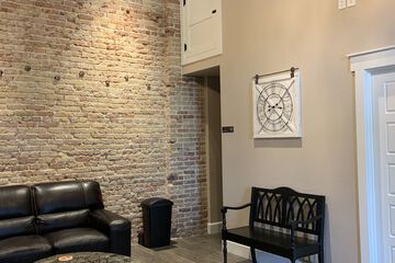 Hotel Interior 7 of 33