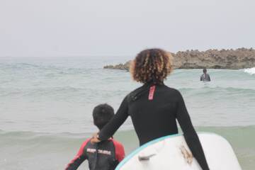 Surfing/boogie boarding