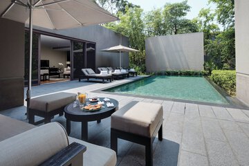 Private pool