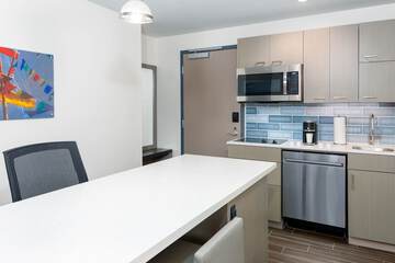 Private kitchenette