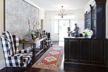 Concierge desk