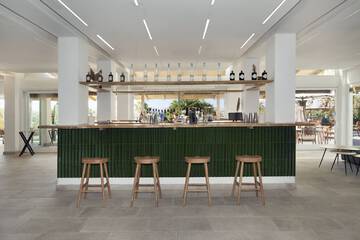 Snack bar