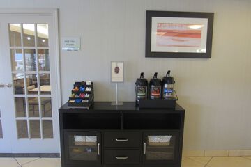 Breakfast/Coffee Service 17 of 19