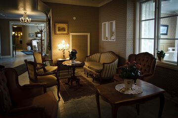 Lobby sitting area
