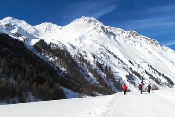 Snow and ski sports