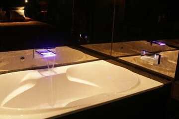 Bathroom sink