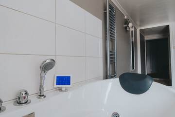Jetted tub