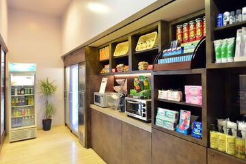 Snack bar