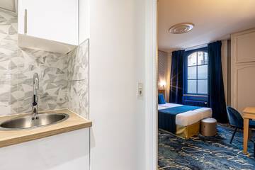 Private kitchenette