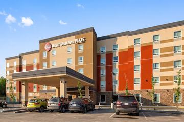 Best Western Plus Hinton Inn & Suites
