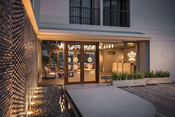 Front of property - evening/night
