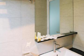 Photo 28