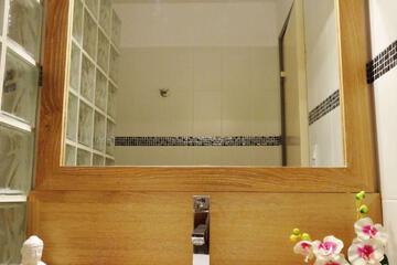 Photo 68