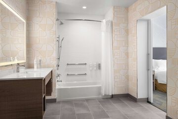 Bathroom shower