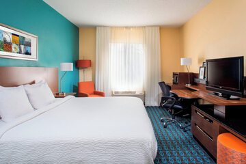 Room 12 of 16