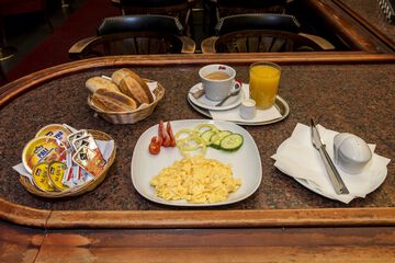 Breakfast meal