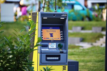 ATM/banking on site