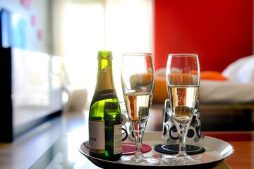 Room amenity