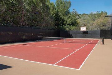 Tennis court