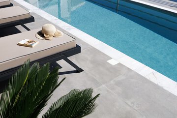 Private pool