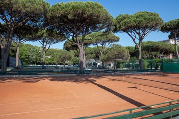 Tennis court