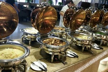 餐饮 or 会议
