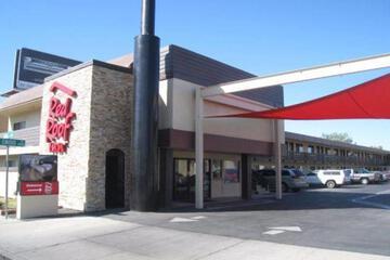 Red Roof Inn Bakersfield