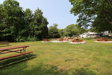 BBQ/picnic area